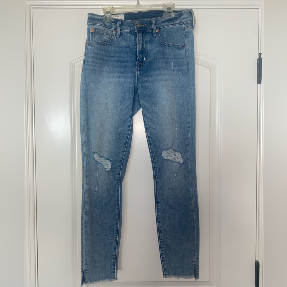 Gap True Skinny Ankle Mod Rise Jeans. Size 4/27.